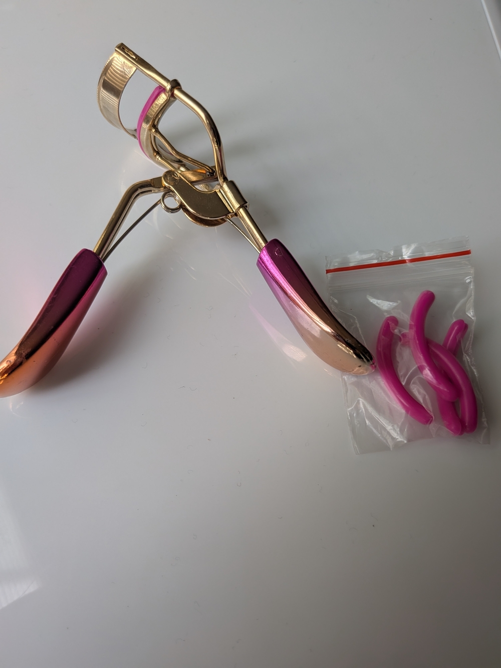 2/$12⭐ Eyelash Curler with Replacement Pads